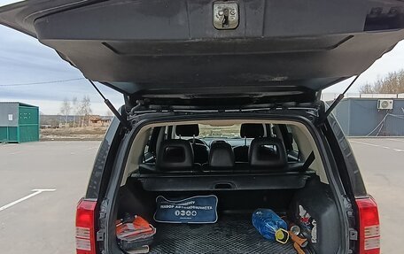 Jeep Liberty (Patriot), 2010 год, 1 200 000 рублей, 5 фотография