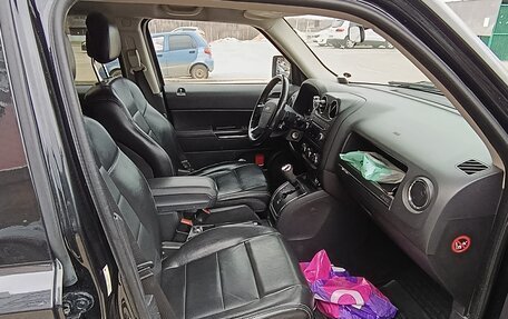 Jeep Liberty (Patriot), 2010 год, 1 200 000 рублей, 8 фотография
