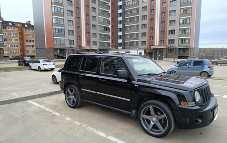 Jeep Liberty (Patriot), 2010 год, 1 200 000 рублей, 2 фотография