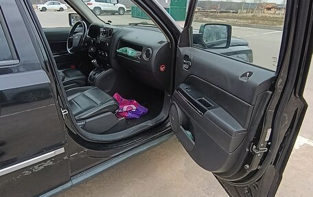Jeep Liberty (Patriot), 2010 год, 1 200 000 рублей, 9 фотография