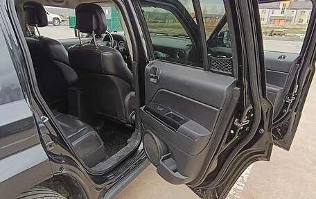 Jeep Liberty (Patriot), 2010 год, 1 200 000 рублей, 13 фотография