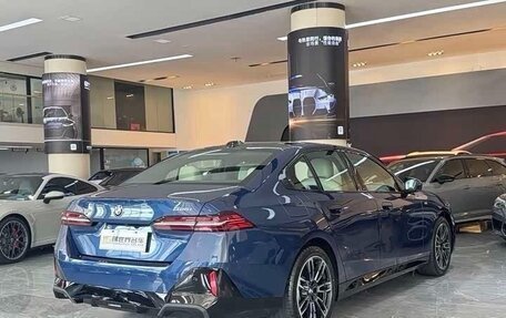 BMW 5 серия, 2024 год, 7 450 000 рублей, 4 фотография