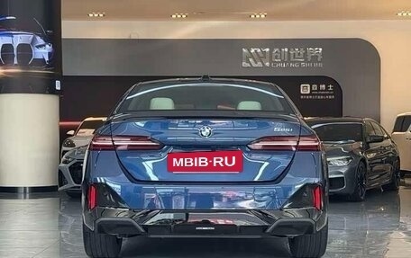 BMW 5 серия, 2024 год, 7 450 000 рублей, 3 фотография