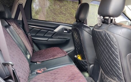 Mitsubishi Pajero Sport III рестайлинг, 2017 год, 3 399 рублей, 11 фотография