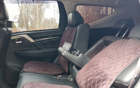 Mitsubishi Pajero Sport III рестайлинг, 2017 год, 3 399 рублей, 22 фотография