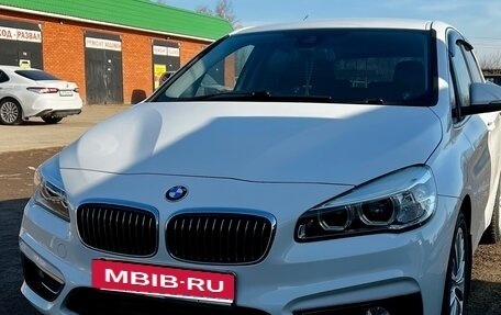 BMW 2 серия Active Tourer F45, 2014 год, 1 350 000 рублей, 2 фотография
