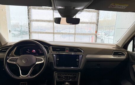 Volkswagen Tiguan II, 2021 год, 3 297 000 рублей, 8 фотография