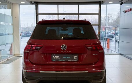 Volkswagen Tiguan II, 2021 год, 3 297 000 рублей, 5 фотография