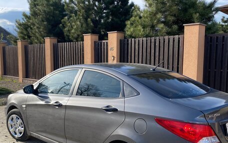 Hyundai Solaris II рестайлинг, 2013 год, 890 000 рублей, 2 фотография