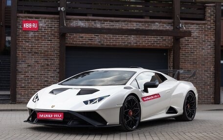 Lamborghini Huracán, 2022 год, 27 500 000 рублей, 1 фотография