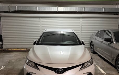 Toyota Camry, 2021 год, 3 180 000 рублей, 1 фотография