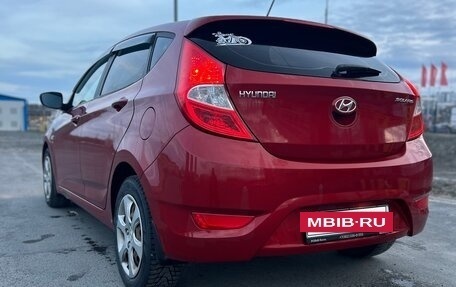 Hyundai Solaris II рестайлинг, 2013 год, 700 000 рублей, 4 фотография