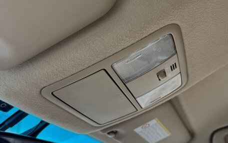 Toyota RAV4, 2010 год, 1 499 999 рублей, 17 фотография