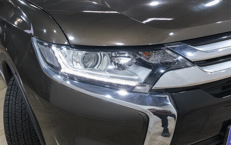 Mitsubishi Outlander III рестайлинг 3, 2015 год, 1 599 000 рублей, 9 фотография