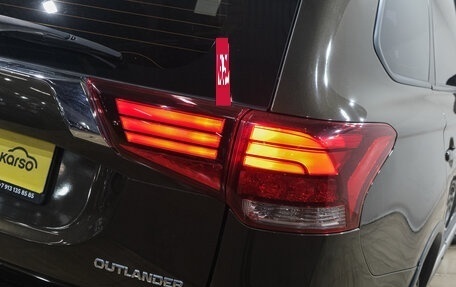 Mitsubishi Outlander III рестайлинг 3, 2015 год, 1 599 000 рублей, 8 фотография