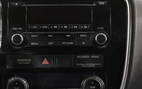 Mitsubishi Outlander III рестайлинг 3, 2015 год, 1 599 000 рублей, 20 фотография