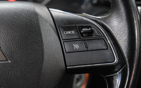 Mitsubishi Outlander III рестайлинг 3, 2015 год, 1 599 000 рублей, 18 фотография