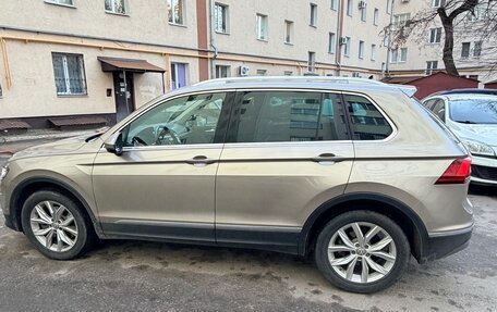 Volkswagen Tiguan II, 2017 год, 2 800 000 рублей, 3 фотография