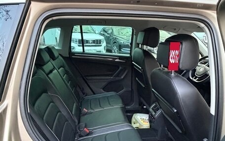 Volkswagen Tiguan II, 2017 год, 2 800 000 рублей, 7 фотография