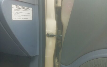 KIA Magentis I, 2005 год, 450 000 рублей, 17 фотография