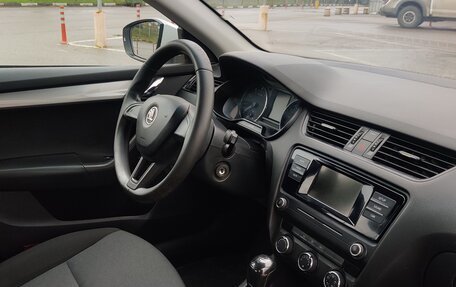 Skoda Octavia, 2015 год, 850 000 рублей, 25 фотография