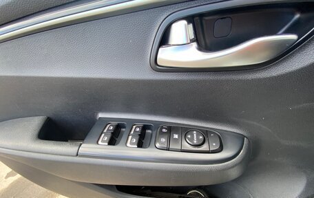 KIA Rio IV, 2020 год, 1 700 000 рублей, 8 фотография