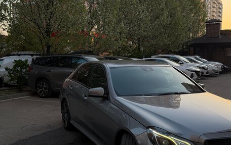 Mercedes-Benz E-Класс, 2013 год, 1 800 000 рублей, 2 фотография