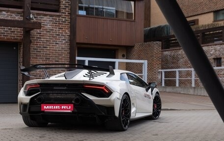 Lamborghini Huracán, 2022 год, 27 500 000 рублей, 7 фотография