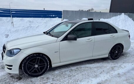 Mercedes-Benz C-Класс, 2011 год, 1 200 000 рублей, 4 фотография