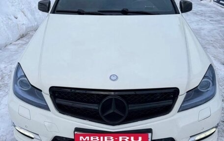 Mercedes-Benz C-Класс, 2011 год, 1 200 000 рублей, 6 фотография