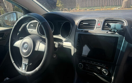 Volkswagen Golf VI, 2012 год, 800 000 рублей, 2 фотография