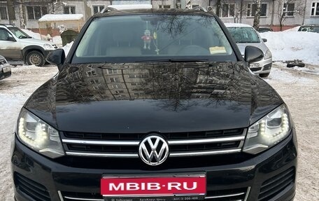 Volkswagen Touareg III, 2011 год, 2 150 000 рублей, 1 фотография