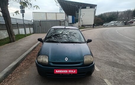 Renault Clio III, 1999 год, 180 000 рублей, 1 фотография