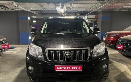 Toyota Land Cruiser Prado 150 рестайлинг 2, 2010 год, 3 900 000 рублей, 1 фотография