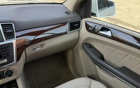 Mercedes-Benz GL-Класс, 2013 год, 3 500 000 рублей, 14 фотография