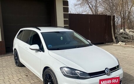 Volkswagen Golf VII, 2019 год, 1 599 999 рублей, 3 фотография