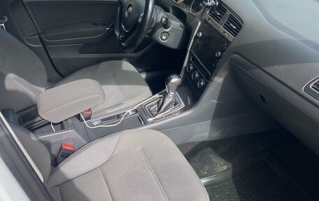 Volkswagen Golf VII, 2019 год, 1 599 999 рублей, 6 фотография