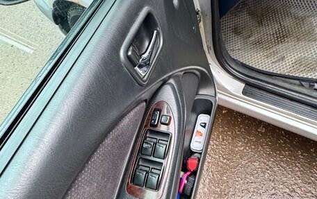 Toyota Avensis III рестайлинг, 2000 год, 390 000 рублей, 9 фотография