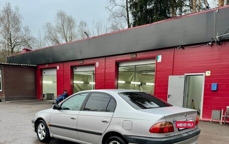 Toyota Avensis III рестайлинг, 2000 год, 390 000 рублей, 6 фотография