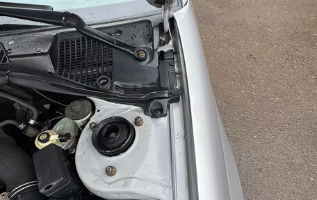 Toyota Avensis III рестайлинг, 2000 год, 390 000 рублей, 16 фотография