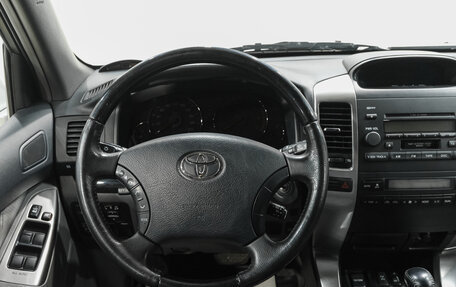 Toyota Land Cruiser Prado 120 рестайлинг, 2008 год, 3 119 000 рублей, 20 фотография