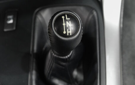 Toyota Land Cruiser Prado 120 рестайлинг, 2008 год, 3 119 000 рублей, 24 фотография