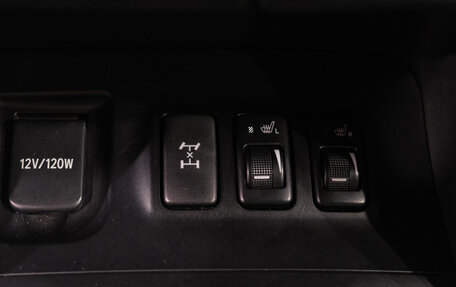 Toyota Land Cruiser Prado 120 рестайлинг, 2008 год, 3 119 000 рублей, 22 фотография