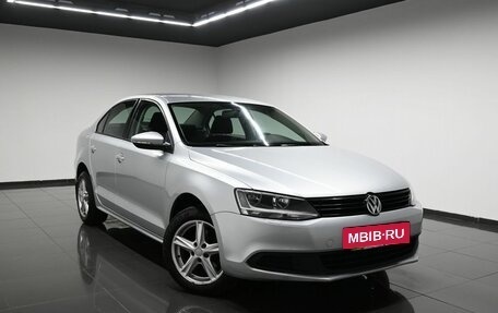 Volkswagen Jetta VI, 2013 год, 995 000 рублей, 5 фотография