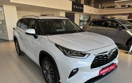 Toyota Highlander, 2026 год, 5 750 000 рублей, 3 фотография