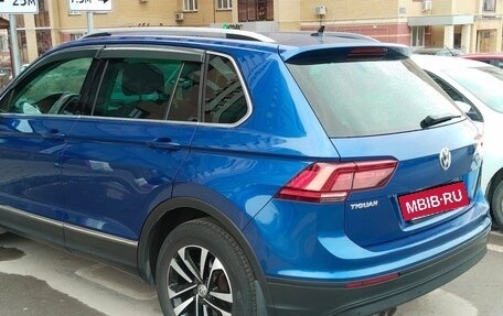 Volkswagen Tiguan II, 2019 год, 2 500 000 рублей, 2 фотография