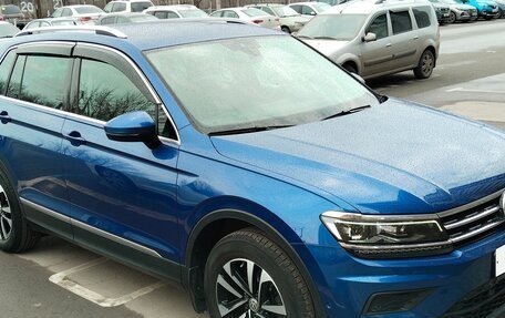 Volkswagen Tiguan II, 2019 год, 2 500 000 рублей, 4 фотография