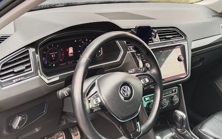 Volkswagen Tiguan II, 2019 год, 2 500 000 рублей, 11 фотография