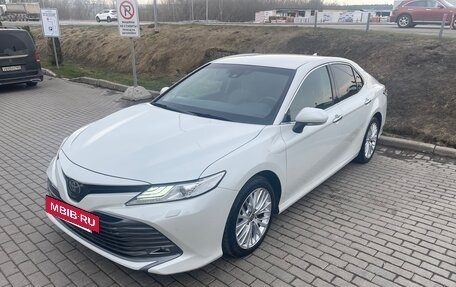 Toyota Camry, 2020 год, 3 650 000 рублей, 12 фотография