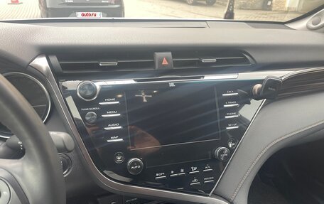 Toyota Camry, 2020 год, 3 650 000 рублей, 16 фотография